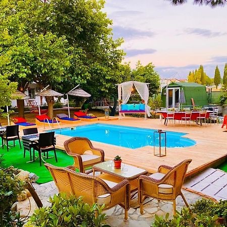 קוסדסי Mursel Garden Hotel מראה חיצוני תמונה