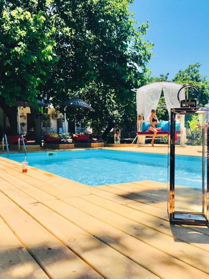 קוסדסי Mursel Garden Hotel מראה חיצוני תמונה