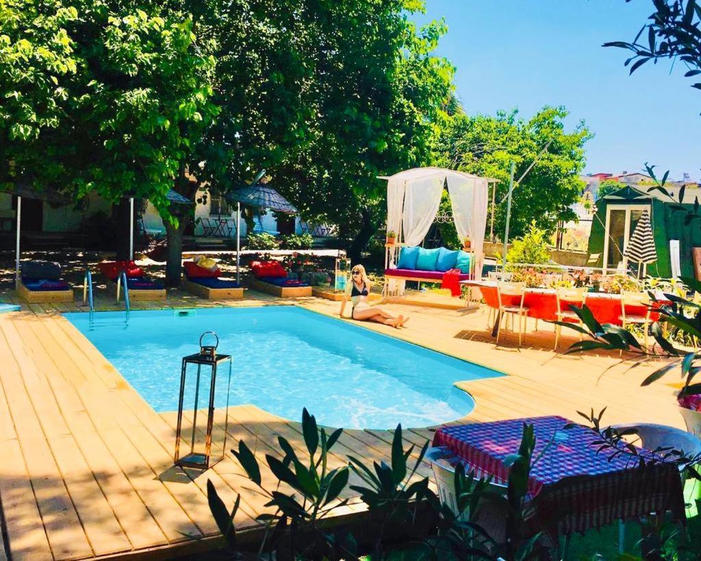 קוסדסי Mursel Garden Hotel מראה חיצוני תמונה