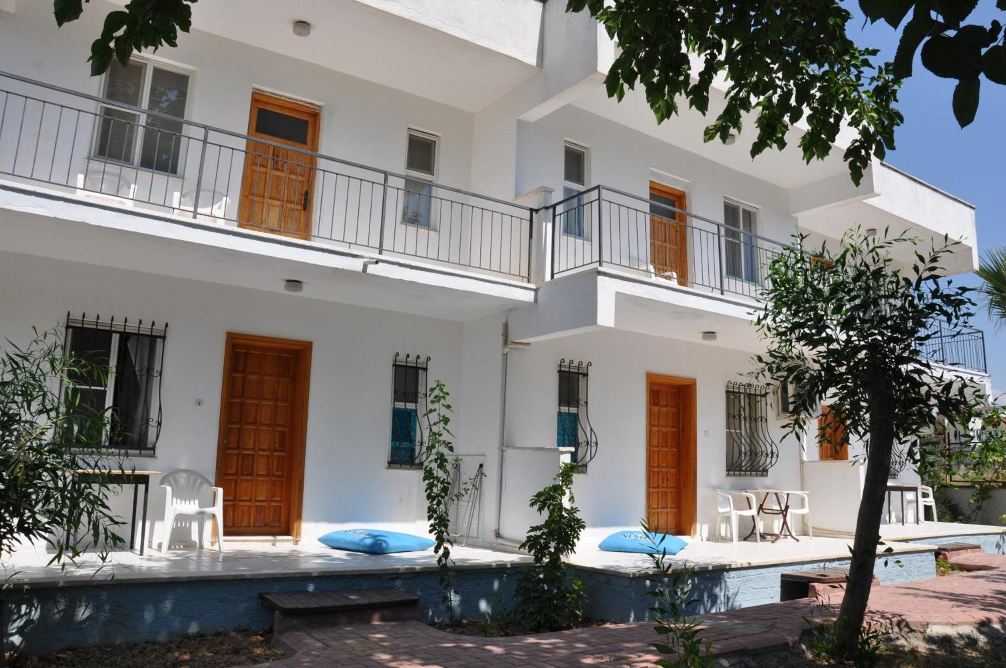 קוסדסי Mursel Garden Hotel מראה חיצוני תמונה