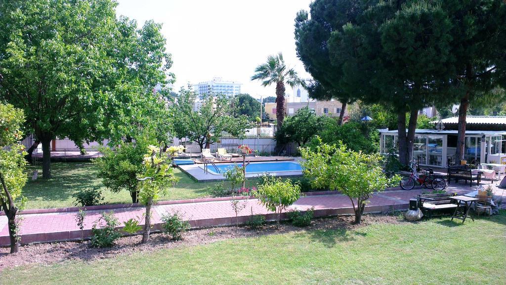 קוסדסי Mursel Garden Hotel מראה חיצוני תמונה