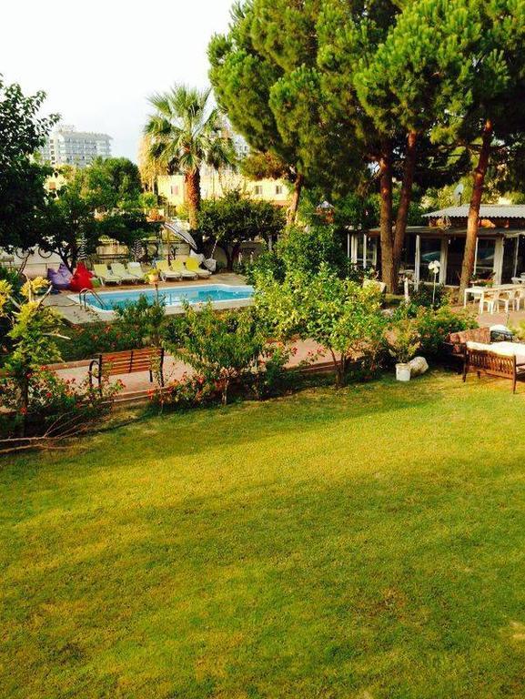 קוסדסי Mursel Garden Hotel מראה חיצוני תמונה