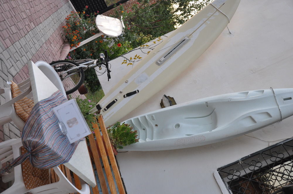 קוסדסי Mursel Garden Hotel מראה חיצוני תמונה