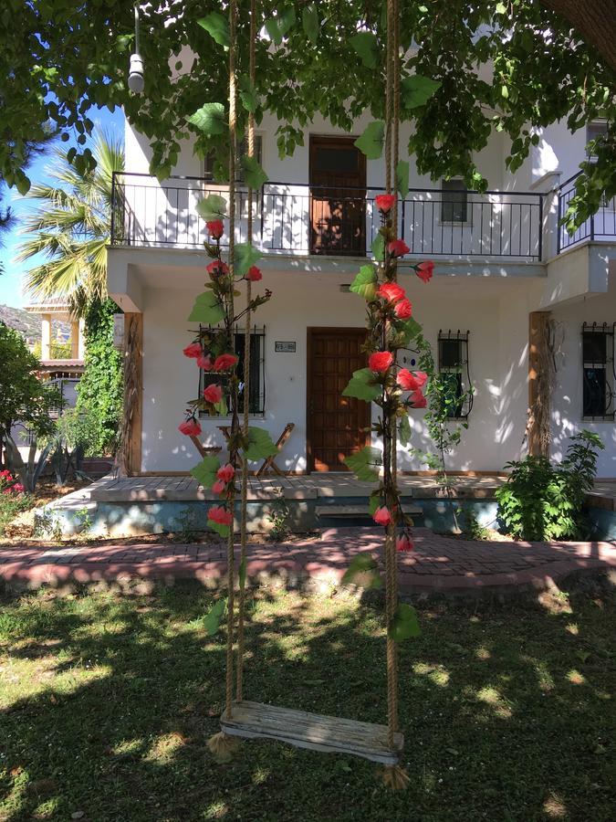 קוסדסי Mursel Garden Hotel מראה חיצוני תמונה