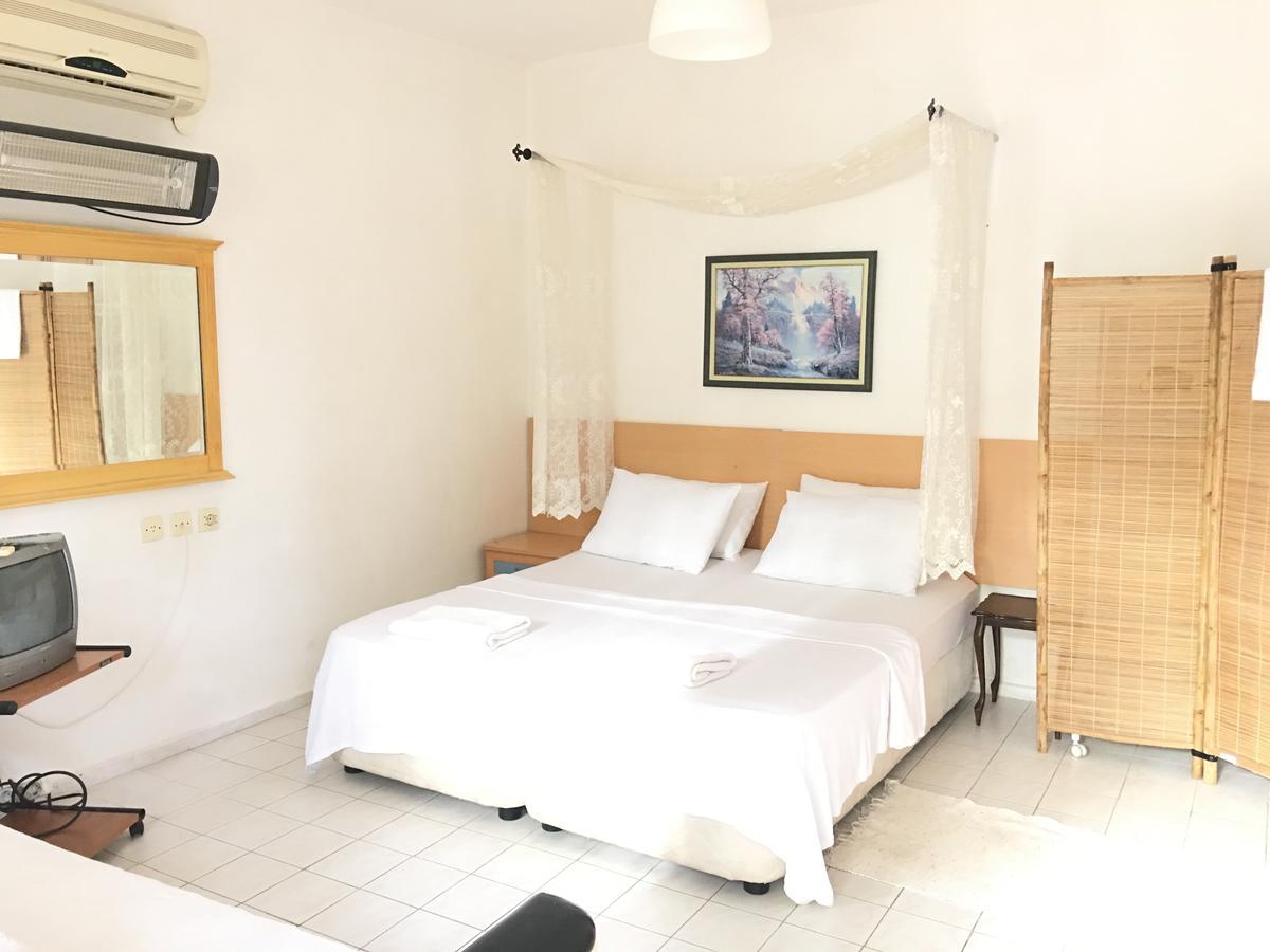קוסדסי Mursel Garden Hotel מראה חיצוני תמונה