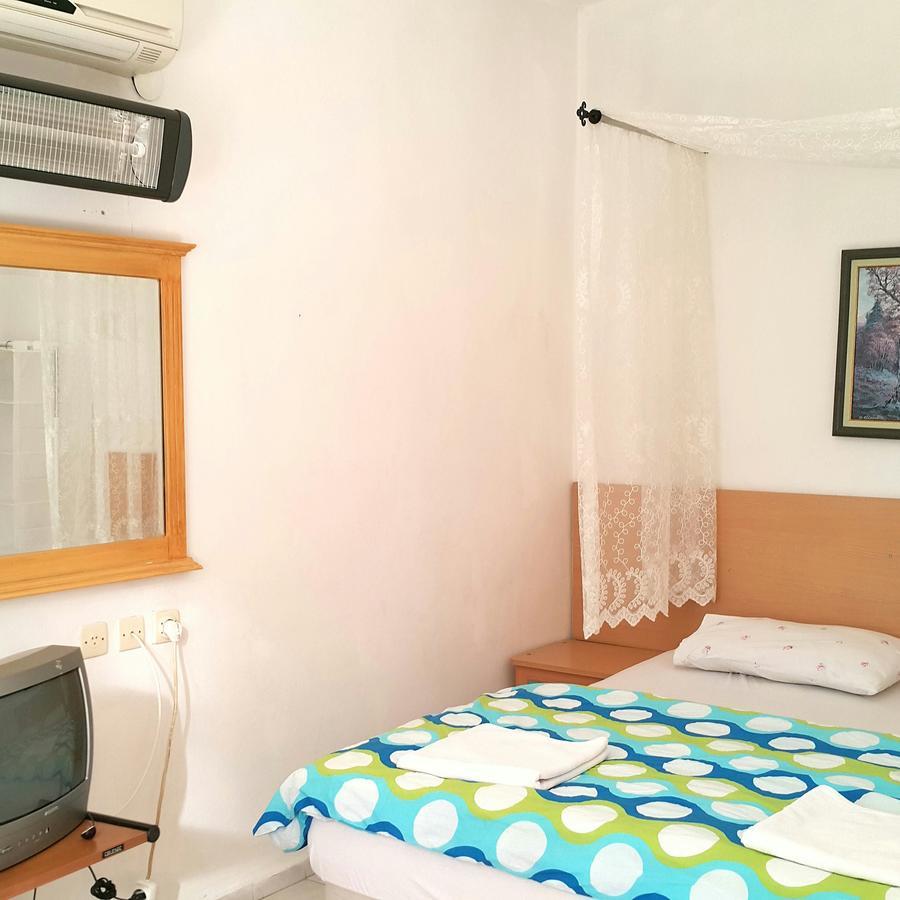 קוסדסי Mursel Garden Hotel מראה חיצוני תמונה