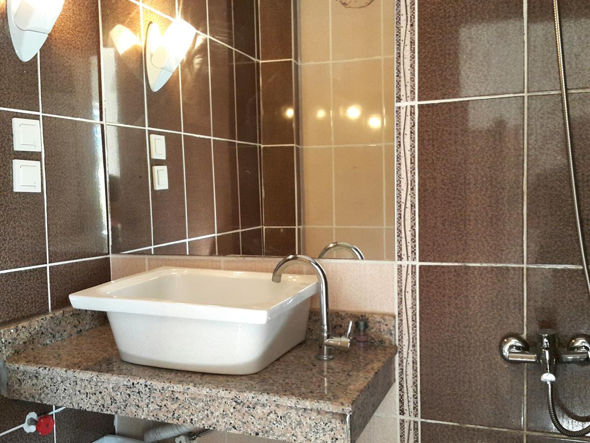 קוסדסי Mursel Garden Hotel מראה חיצוני תמונה
